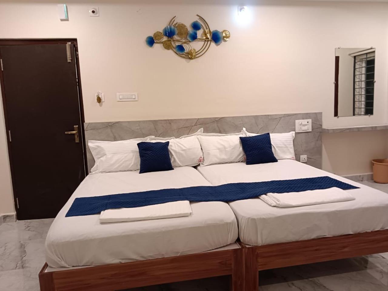 Готель Sri Ganesh Residency Тірупаті Екстер'єр фото